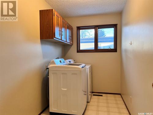 510 4Th Street E, Wynyard, SK - Indoor Photo Showing Laundry Room