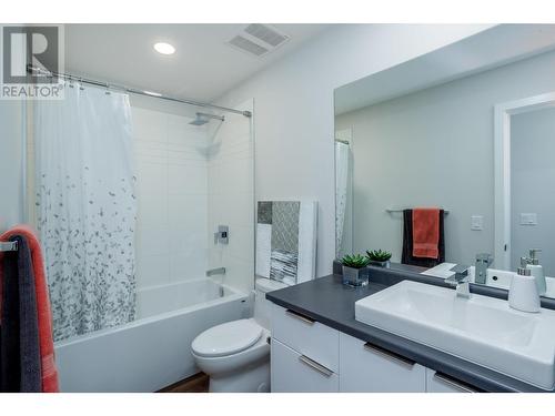 3785 Astoria Drive, West Kelowna, BC - Indoor Photo Showing Bathroom