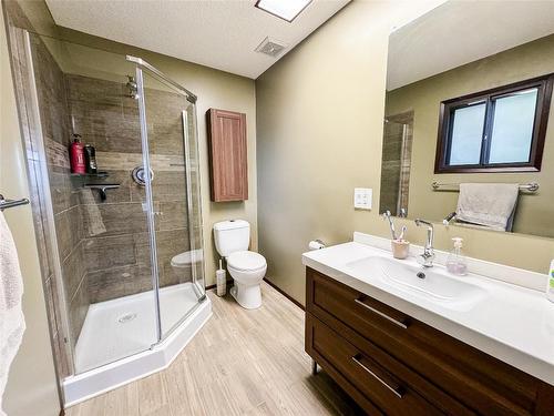 11010 Pheasant Road, Lake Country, BC - Indoor Photo Showing Bathroom