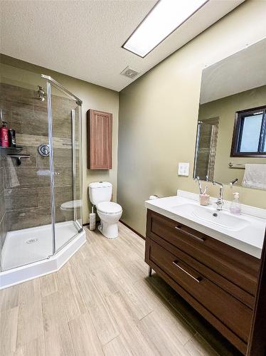 11010 Pheasant Road, Lake Country, BC - Indoor Photo Showing Bathroom