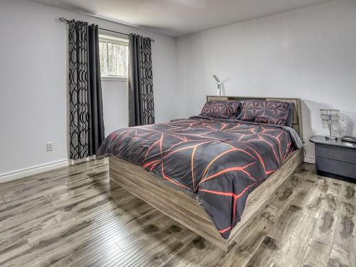 Chambre Ã Â coucher - 151 Rue Des Visons, Trois-Rivières, QC - Indoor Photo Showing Bedroom