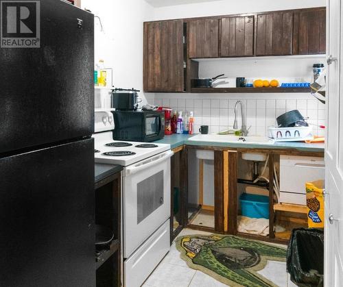 59 Mallard Street, Kitimat, BC - Indoor Photo Showing Kitchen
