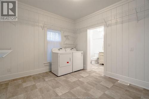 20 Division Street South, Kingsville, ON - Indoor Photo Showing Laundry Room