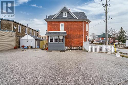 20 Division Street South, Kingsville, ON - Outdoor