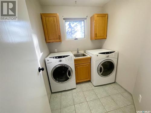 4 Olds Place, Davidson, SK - Indoor Photo Showing Laundry Room