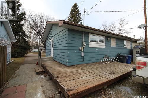 820 3Rd Street E, Shaunavon, SK - Outdoor With Deck Patio Veranda With Exterior