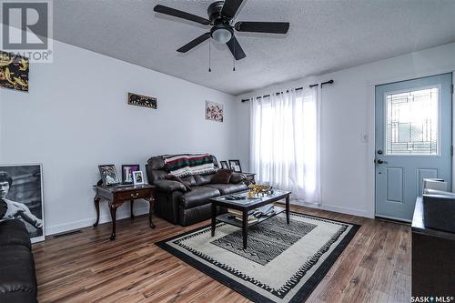 151 Magrath Street, Yorkton, SK - Indoor Photo Showing Living Room