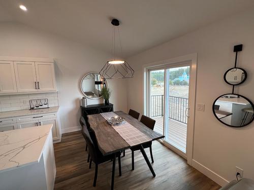 50 Kimberley Avenue, Kimberley, BC - Indoor Photo Showing Dining Room