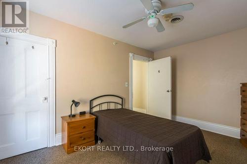 144 Foster Ave, Belleville, ON - Indoor Photo Showing Bedroom