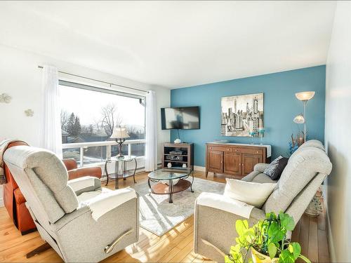 Living room - 915 Rue Langevin, Sherbrooke (Fleurimont), QC - Indoor Photo Showing Living Room