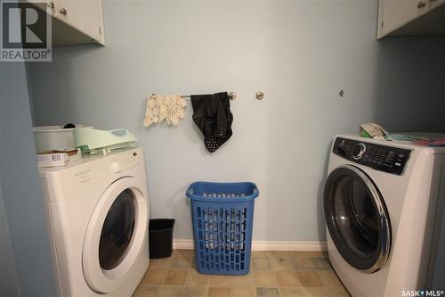 1511 Windover Avenue, Moosomin, SK - Indoor Photo Showing Laundry Room