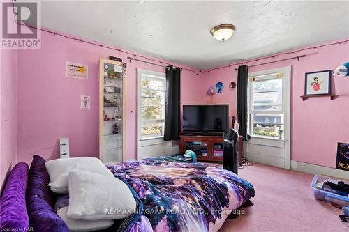 1400 Haist Street, Pelham, ON - Indoor Photo Showing Bedroom