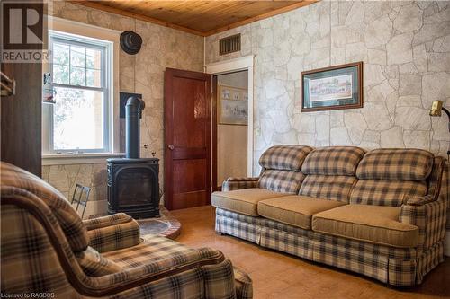 108 Beech Street, South Bruce Peninsula, ON - Indoor Photo Showing Living Room With Fireplace