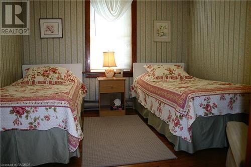 108 Beech Street, South Bruce Peninsula, ON - Indoor Photo Showing Bedroom