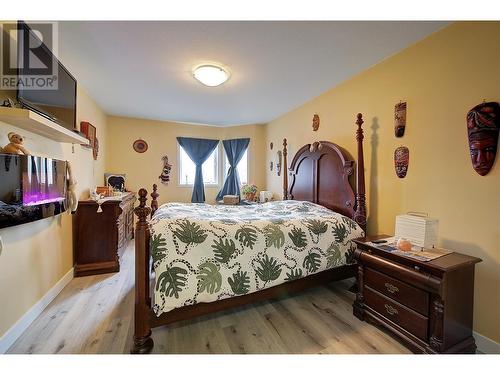 1318 Richter Street Unit# 202, Kelowna, BC - Indoor Photo Showing Bedroom