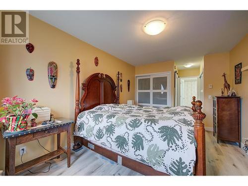 1318 Richter Street Unit# 202, Kelowna, BC - Indoor Photo Showing Bedroom