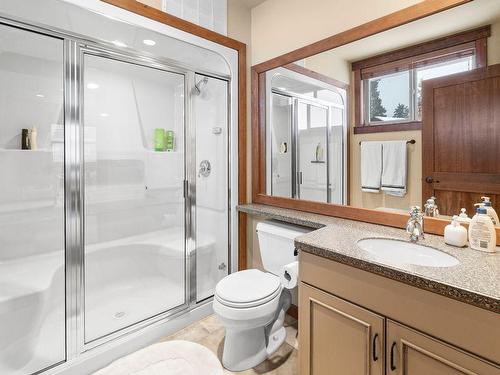 34-280 Strayhorse Road, Apex Mountain, BC - Indoor Photo Showing Bathroom