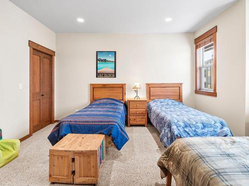 34-280 Strayhorse Road, Apex Mountain, BC - Indoor Photo Showing Bedroom