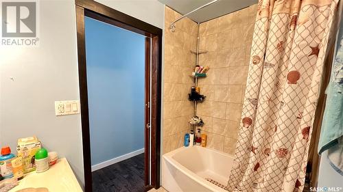 East Elrose Acreage, King George Rm No. 256, SK - Indoor Photo Showing Bathroom