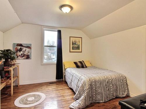Bedroom - 184 Rue Principale, Brownsburg-Chatham, QC - Indoor Photo Showing Bedroom