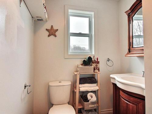 Salle de bains - 184 Rue Principale, Brownsburg-Chatham, QC - Indoor Photo Showing Bathroom