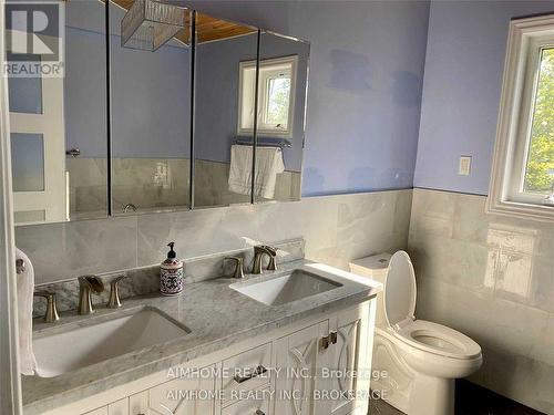 2858 Lakeshore Road E, Oro-Medonte, ON - Indoor Photo Showing Bathroom