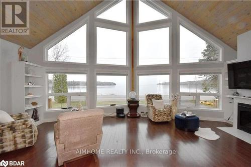 2858 Lakeshore Road E, Oro-Medonte, ON - Indoor Photo Showing Living Room With Fireplace