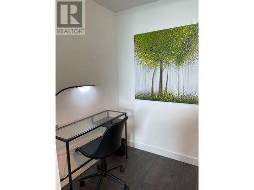6463 Silver Ave Avenue, Burnaby, BC - Indoor Photo Showing Office