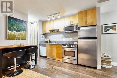 46 Elmer Ave, Toronto, ON - Indoor Photo Showing Kitchen