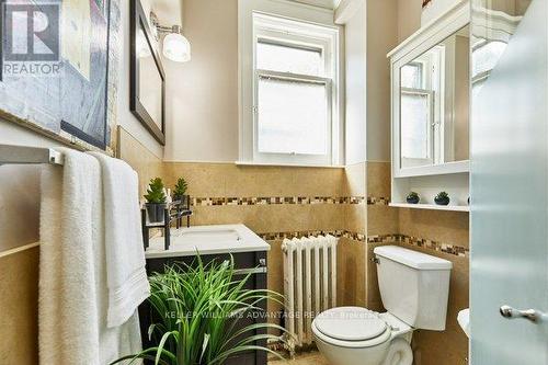 46 Elmer Ave, Toronto, ON - Indoor Photo Showing Bathroom