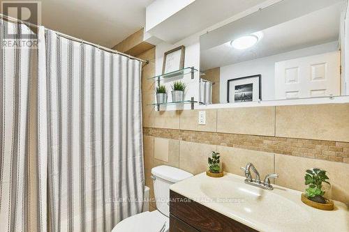 46 Elmer Ave, Toronto, ON - Indoor Photo Showing Bathroom