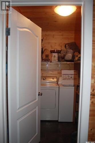202 Spruce Crescent, Dore Lake, SK - Indoor Photo Showing Laundry Room