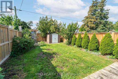 235 Victoria Rd S, Guelph, ON - Outdoor With Backyard