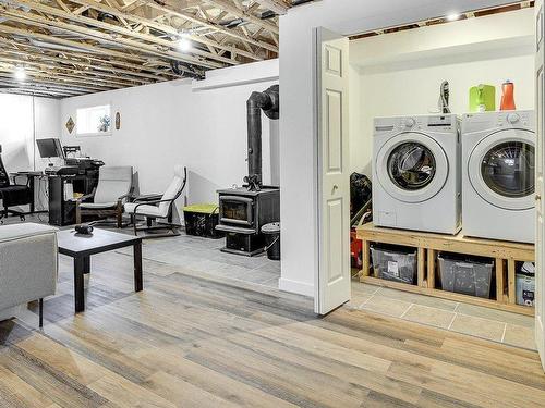Basement - 2975 Ch. Coda, Sainte-Julienne, QC - Indoor Photo Showing Laundry Room