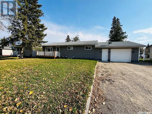 1007 Carleton Street, Moosomin, SK - Outdoor