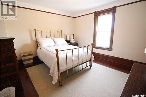 802 Windover Avenue, Moosomin, SK - Indoor Photo Showing Bedroom