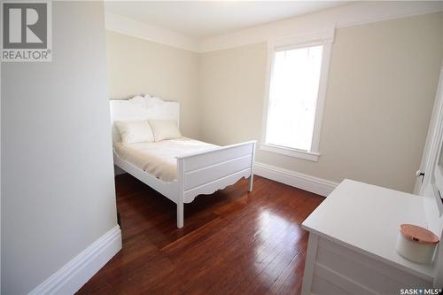 802 Windover Avenue, Moosomin, SK - Indoor Photo Showing Bedroom