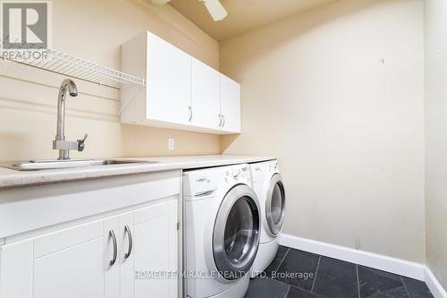 520 Gillmoss Rd, Pickering, ON - Indoor Photo Showing Laundry Room