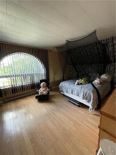 610 2Nd Street N, Swan River, MB - Indoor Photo Showing Bedroom