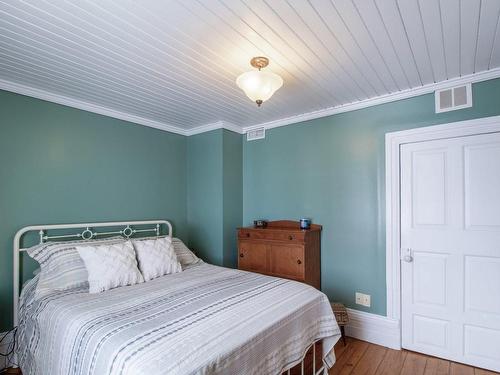 Bedroom - 1007 Ch. Du Rivage, Saint-Antoine-Sur-Richelieu, QC - Indoor Photo Showing Bedroom