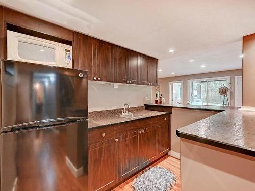 255 Archibald Road, Clearwater, BC - Indoor Photo Showing Kitchen