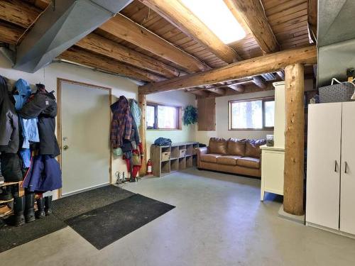 3267 Agate Bay Rd, Barriere, BC - Indoor Photo Showing Basement