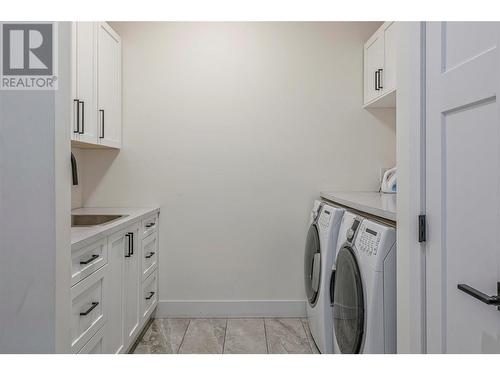 10285 Beacon Hill Drive, Lake Country, BC - Indoor Photo Showing Laundry Room