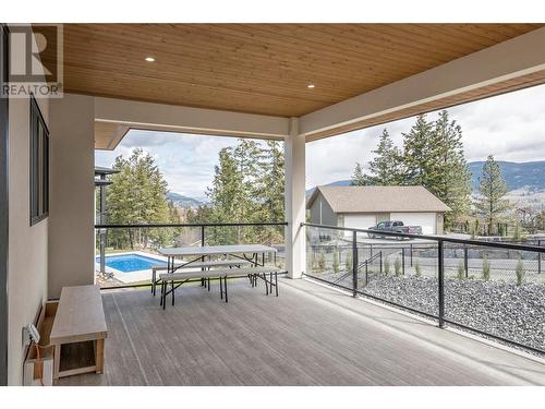 10285 Beacon Hill Drive, Lake Country, BC - Outdoor With Deck Patio Veranda With Exterior
