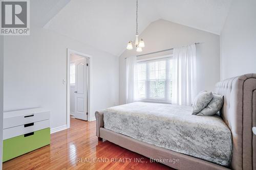 39 Roy Rainey Ave, Markham, ON - Indoor Photo Showing Bedroom