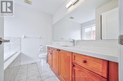 39 Roy Rainey Ave, Markham, ON - Indoor Photo Showing Bathroom