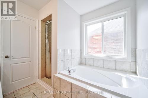 39 Roy Rainey Ave, Markham, ON - Indoor Photo Showing Bathroom
