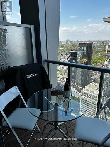 #3507 -1 Yorkville Ave, Toronto, ON - Outdoor With Balcony With Exterior