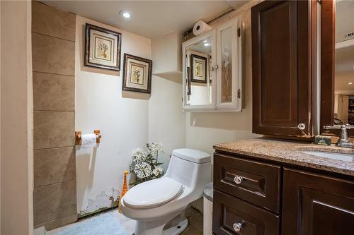 196 Avondale Street, Hamilton, ON - Indoor Photo Showing Bathroom