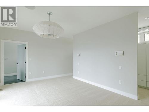 1112 Syer Road, Penticton, BC - Indoor Photo Showing Other Room